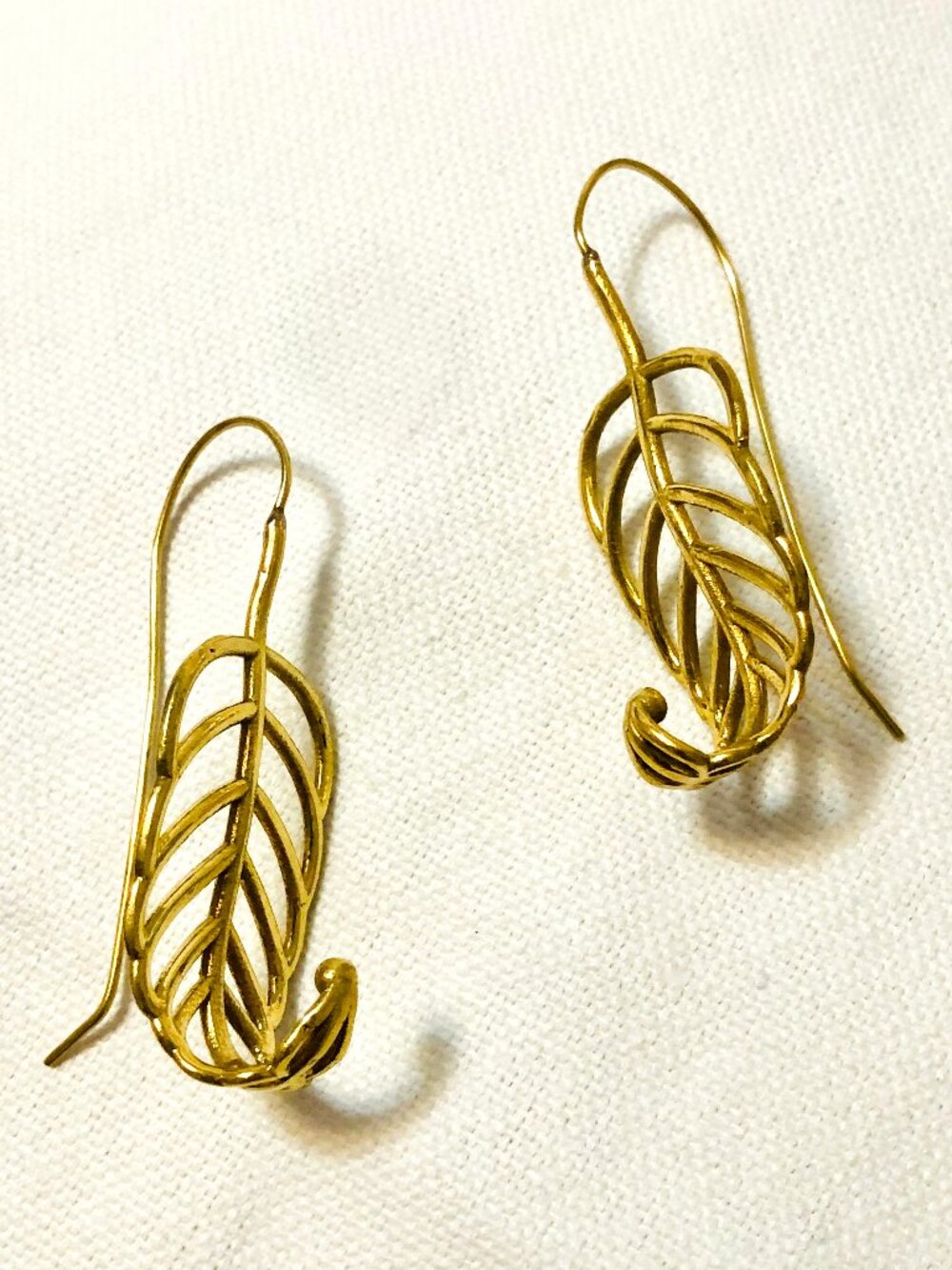 Curled Leaf Earrings in Gold Tone Brass Nature Jewelry Golden Leaves NWOT